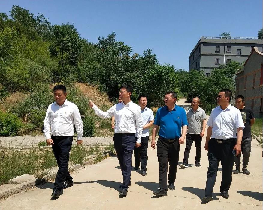 集团公司党委副书记、副董事长、总经理范宏杰赴西柏坡圣地城公司督导工作