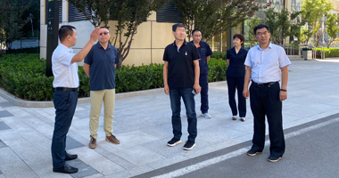 廊坊市物业处处长胡文革到燕郊产业园管理处考察指导工作