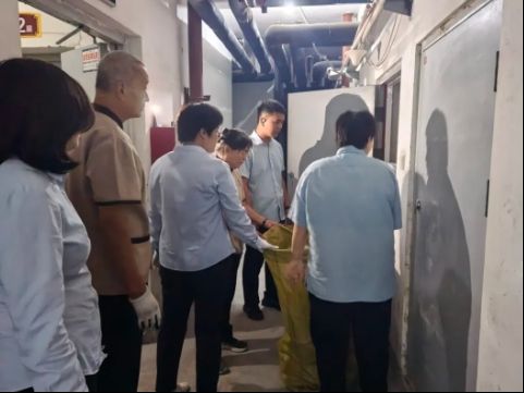 秋意浓 安全行——物业公司住宅事业部开展公区杂物清理专项行动