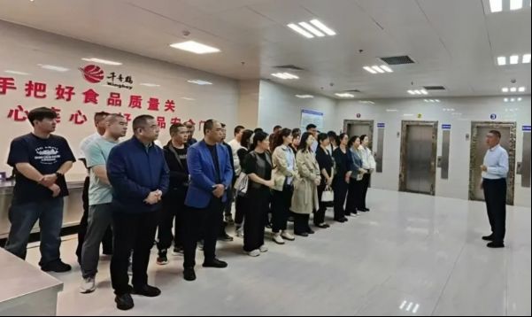 对标先进 比学赶超——物业公司组织开展餐饮项目对标学习活动